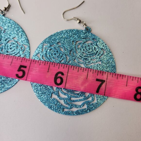 Blue Filigree Glitter Round Earrings - Picture 4 of 4